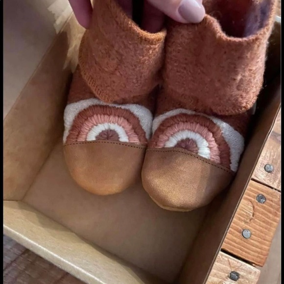 Nooks wool booties - Picture 2 of 3